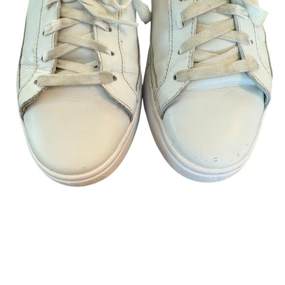 Kizik Women's Wide Hands Free Vegas 2 White Leather Lace Up Sneaker - 8.5 Wide - Picture 4 of 10